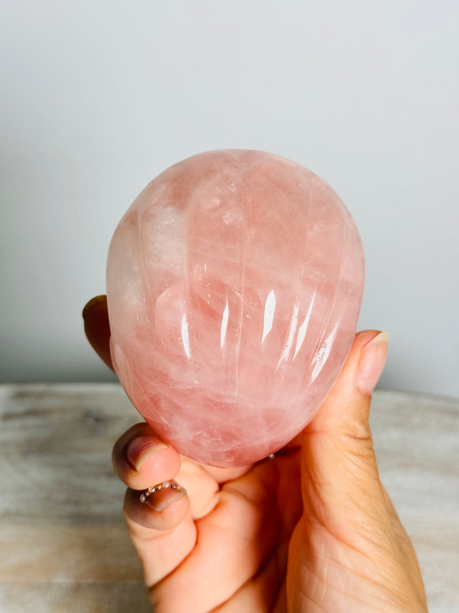 Rose Quartz Clam Shell Carving