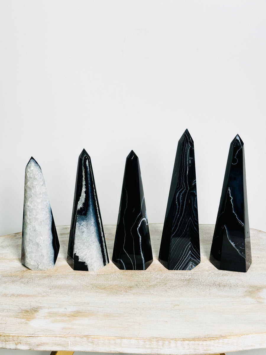 Black Onyx Obelisk Tower