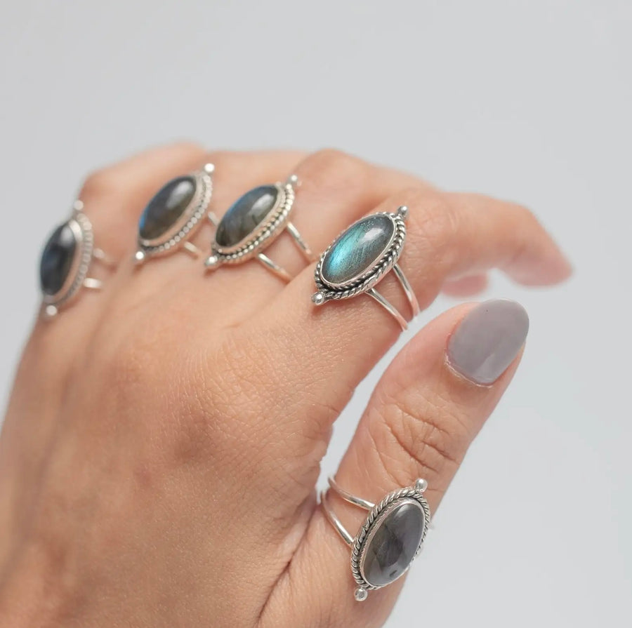 Oval Labradorite 925 Sterling Silver Plated Ring