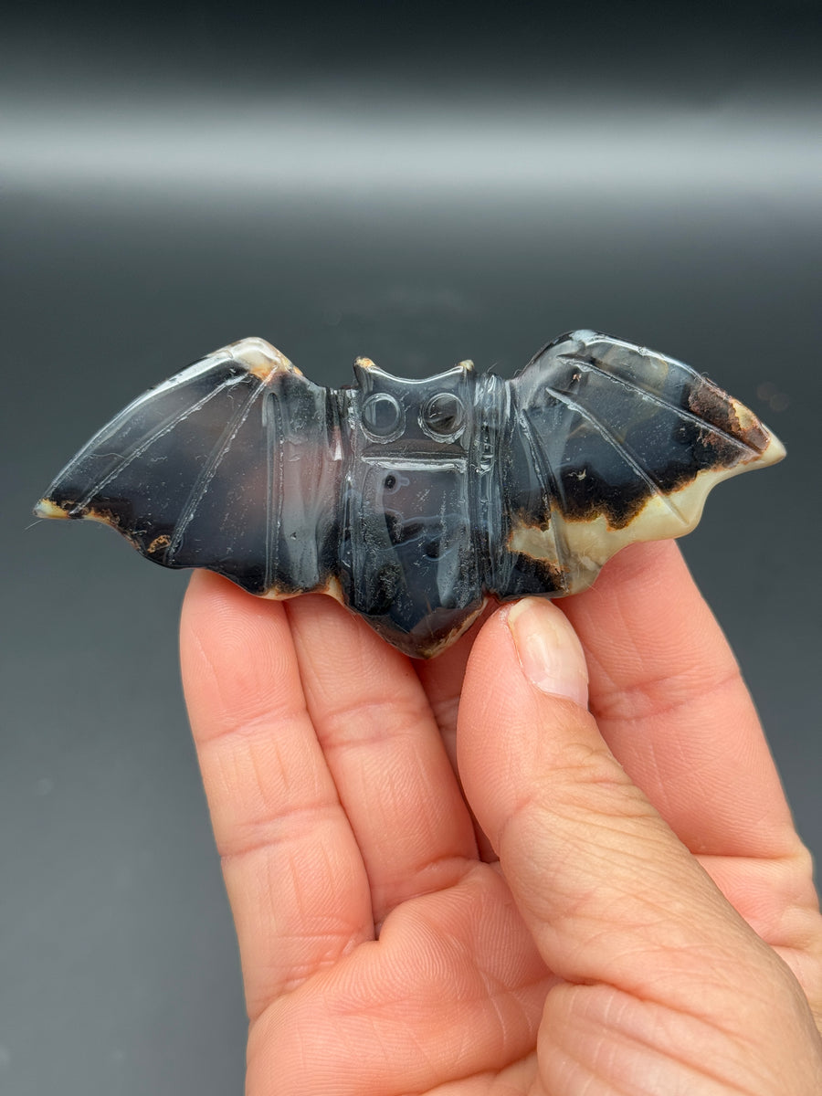 Volcano Agate Bat Carving (UV Reactive)