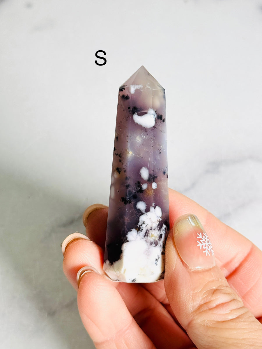 Dendritic Opal Tower