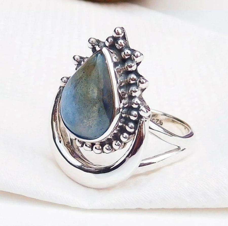 Labradorite Crescent Moon 925 Sterling Silver Ring