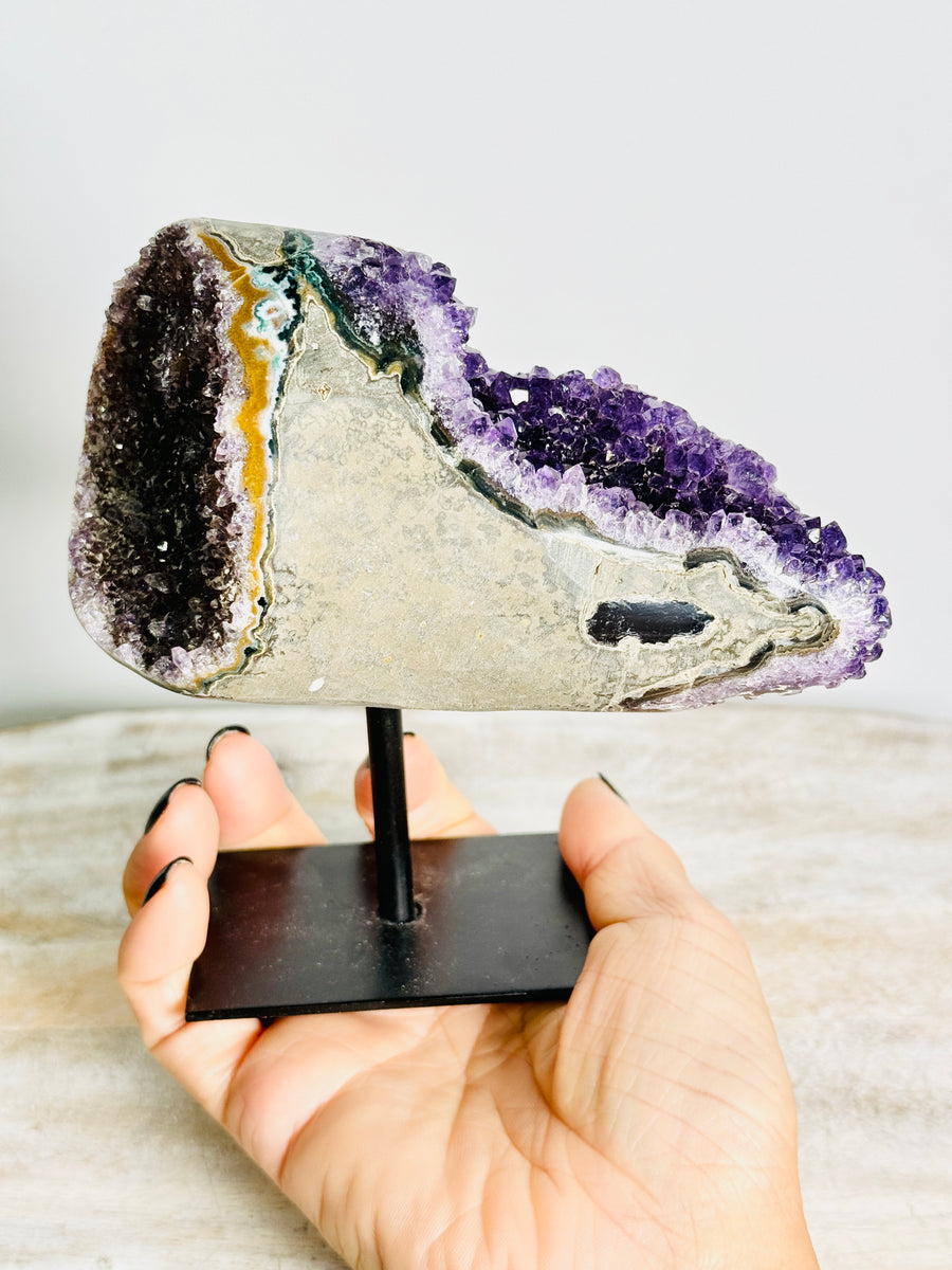 Amethyst Horn on Stand