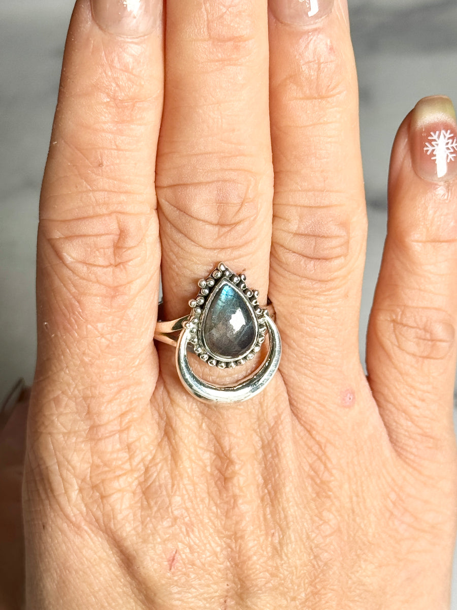 Labradorite Crescent Moon 925 Sterling Silver Ring