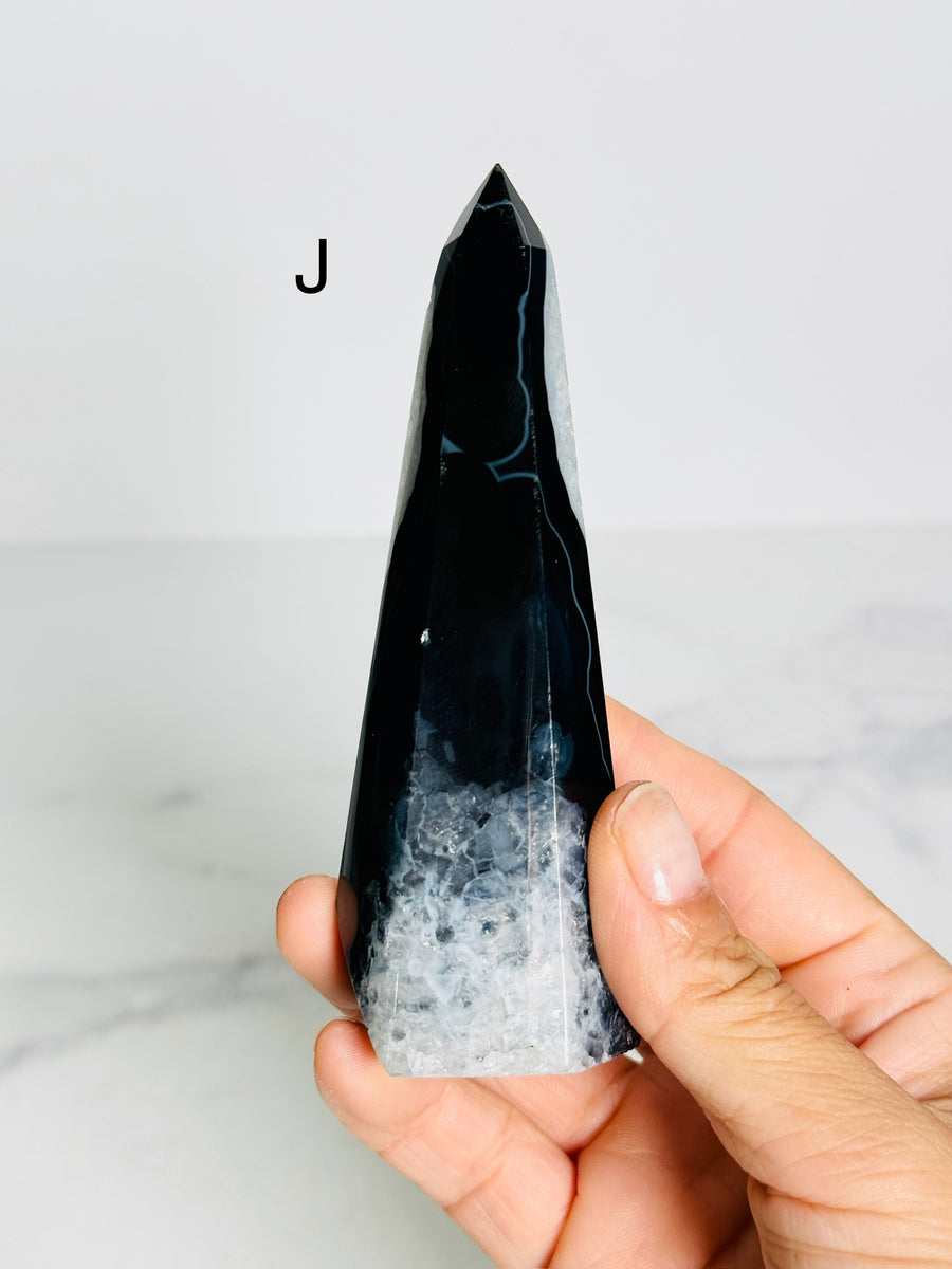 Black Onyx Obelisk Tower