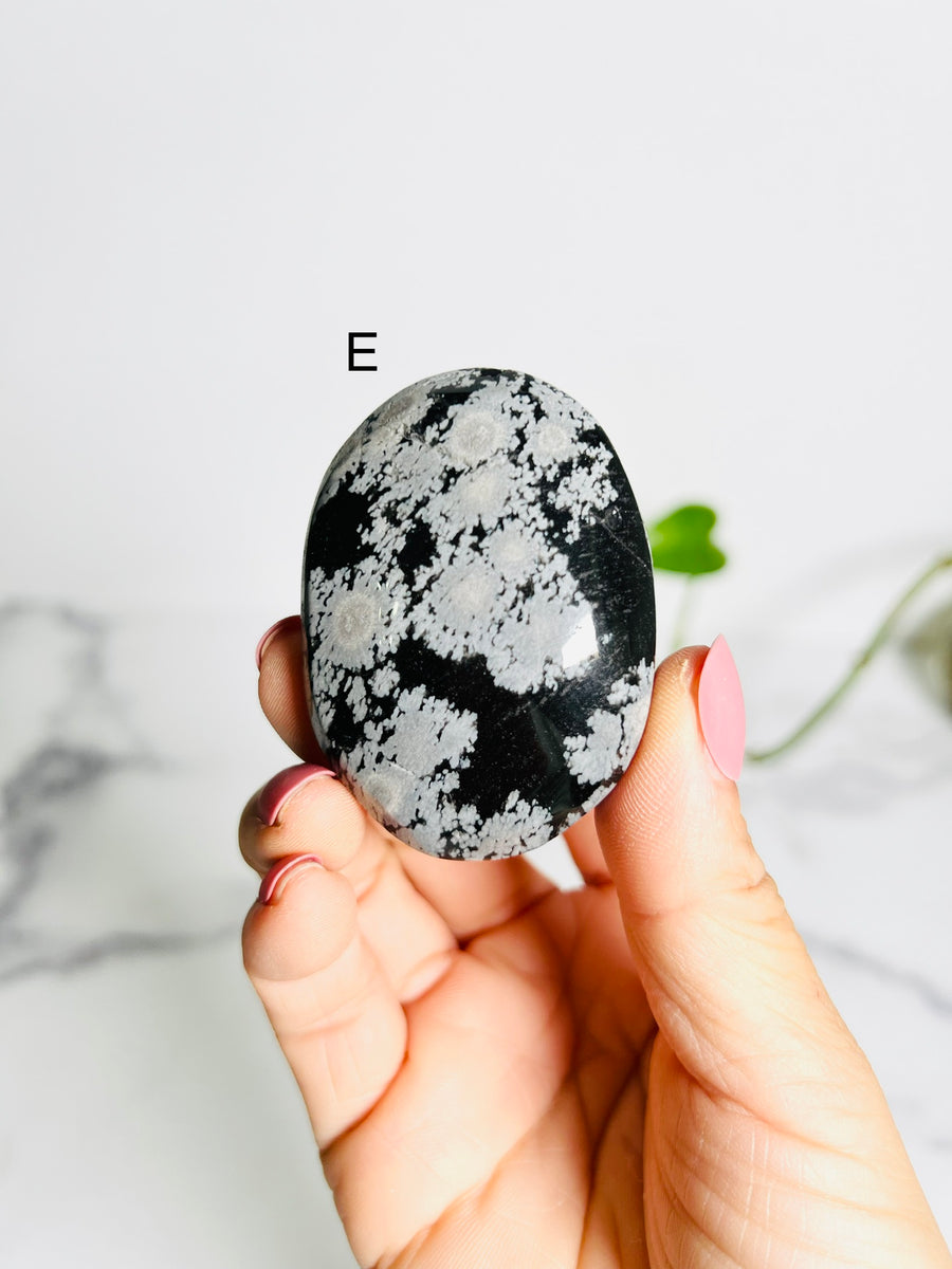 Snowflake Obsidian Palm Stone